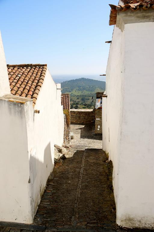 Dom Nuno - Turismo De Habitacao Guest House Monsaraz Ruang foto
