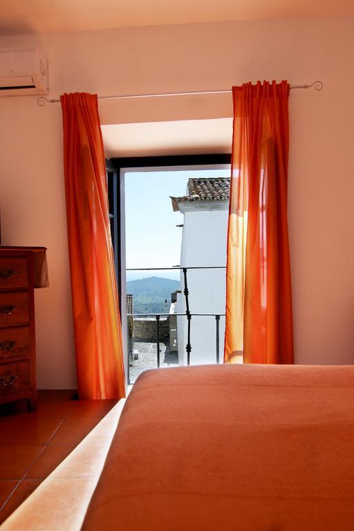 Dom Nuno - Turismo De Habitacao Guest House Monsaraz Ruang foto