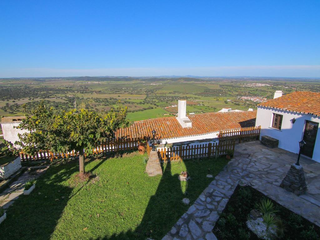 Dom Nuno - Turismo De Habitacao Guest House Monsaraz Bagian luar foto