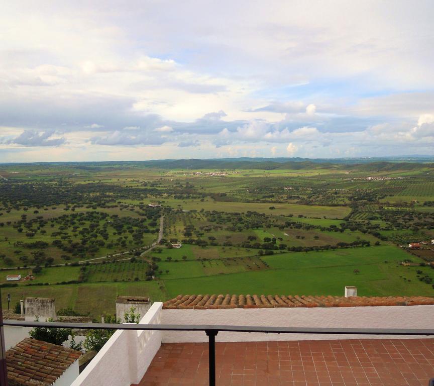 Dom Nuno - Turismo De Habitacao Guest House Monsaraz Ruang foto